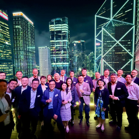 Sir RIchard Heaton with alumni in Hong Kong